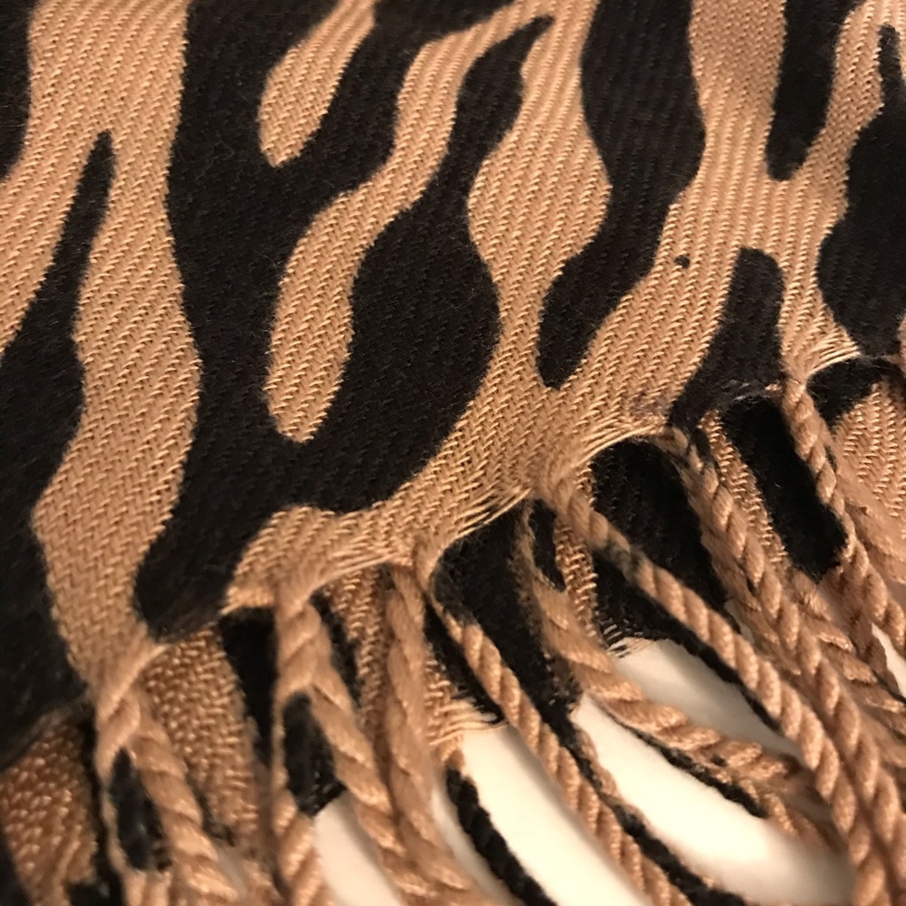 Scarf - Picture 2 of 5
